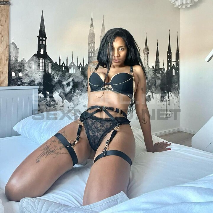 Brasilianische Zoe-Fair-Girls