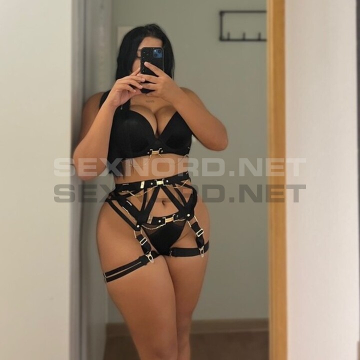 Hilary P*rno-Fair-Girls